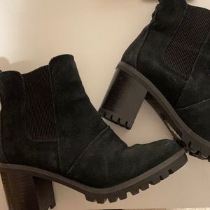 UGG Hazel boots